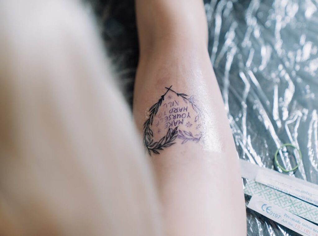 olijftak tattoo betekenis