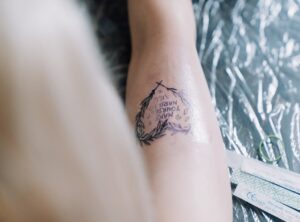 olijftak tattoo betekenis